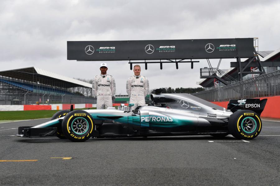  Mercedes-AMG F1 W08 EQ Power+ 2017 года  (фото 37 из 44)